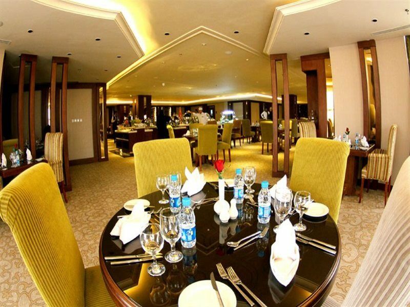 Crowne Plaza Riyadh Al Waha By Ihg Exterior foto